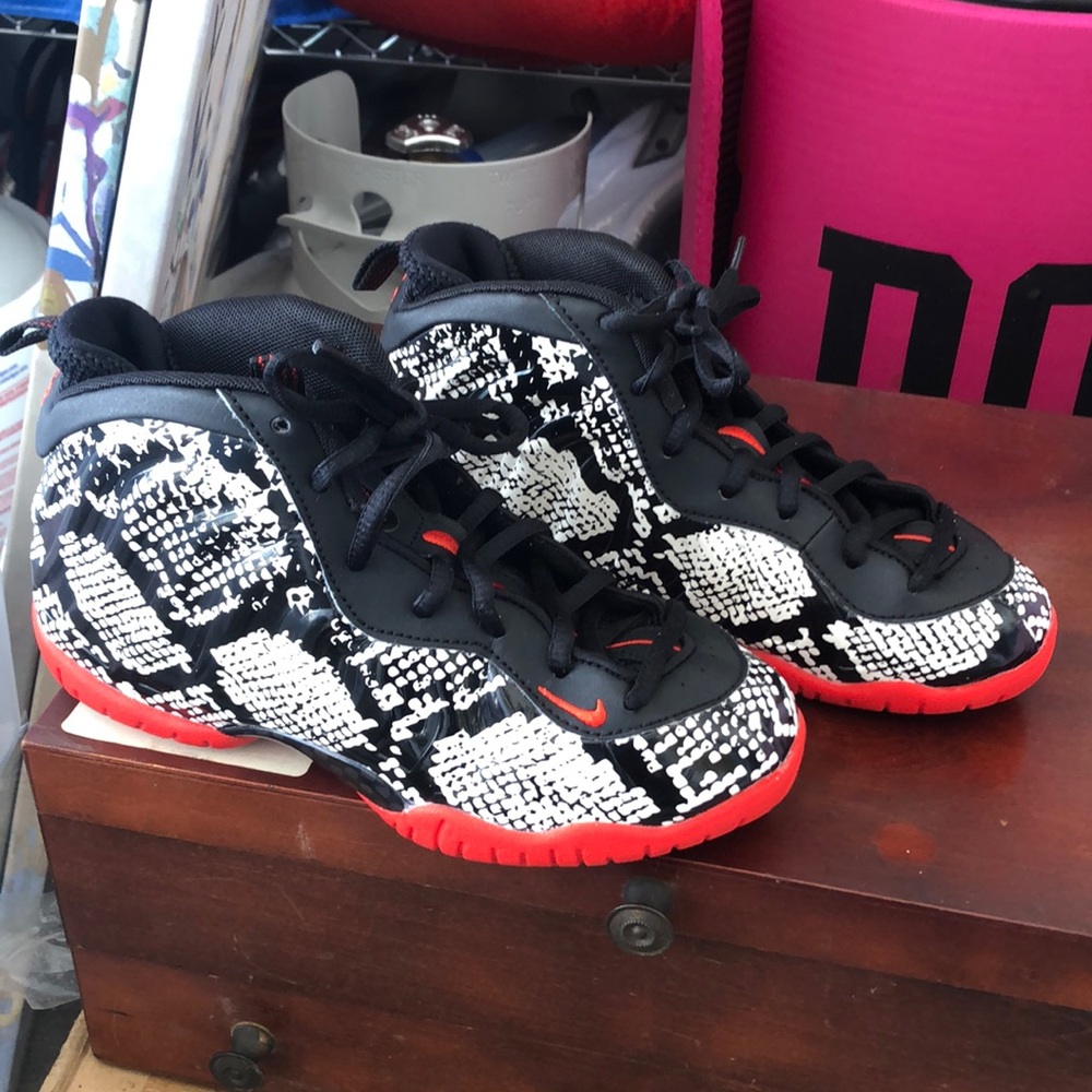 Kids sneakers Nike